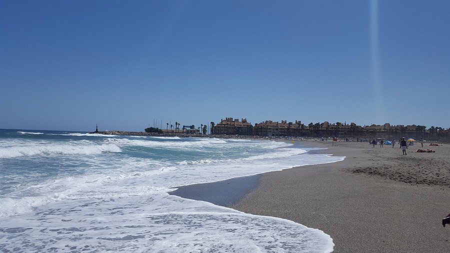 Playa de Torreguadiaro